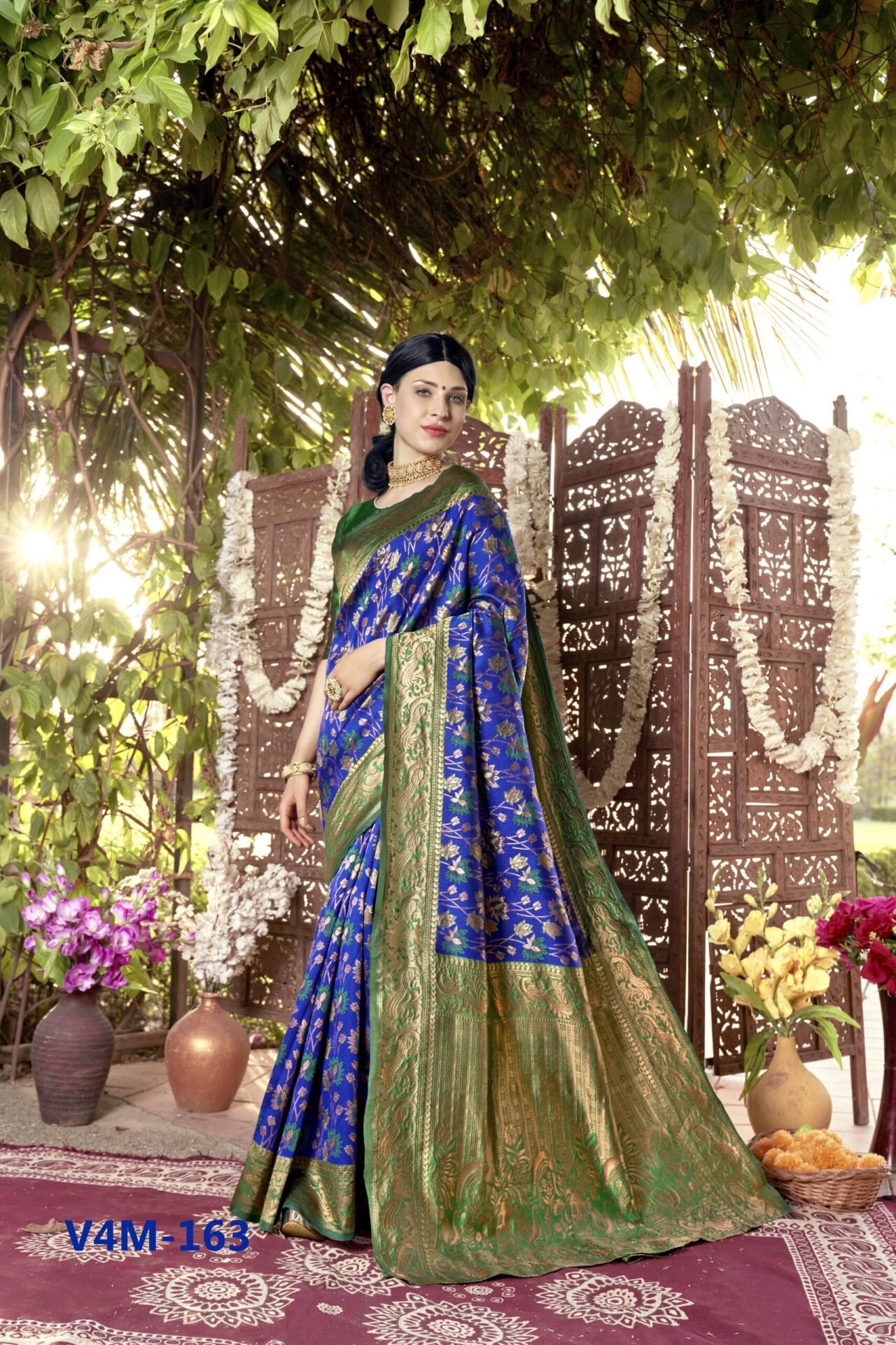 Royal Blue Color Kanjivaram Banarasi Silk Saree,brids Look Saree With  Weaving Work Saree With Blouse Stunning Look Bollywood Style Saree - Etsy